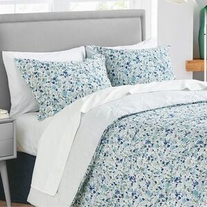 Poppy & Fritz Set Of Two Floral Blue Cotton Standard Pillow Shams, NWT